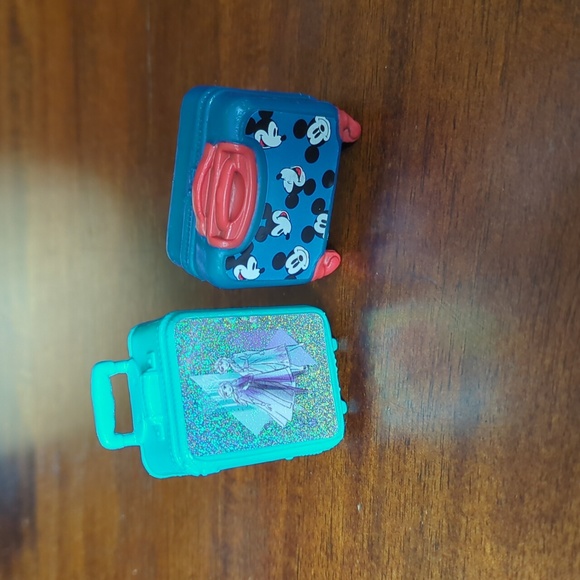 Toys - Picture 3 of 4